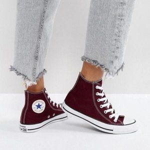 HIGHTOP MAROON CHUCK TAYLOR CONVERSE